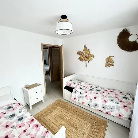 Chambre Privee Partage Apartament