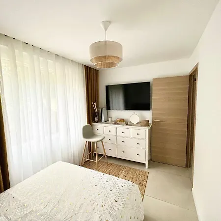 Chambre Privee Partage *